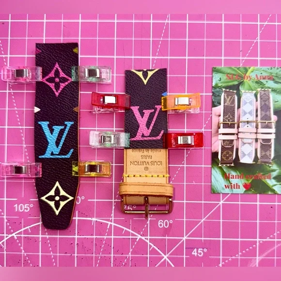 💝 Louis Vuitton Murakami Pink and Blue Apple Watch band handmade - Picture 13 of 16